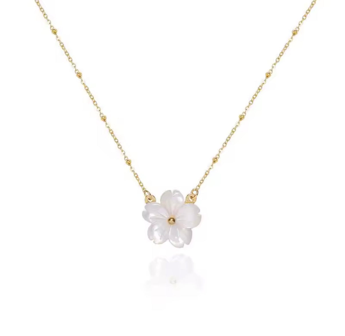 Aurora White Bloom Necklace